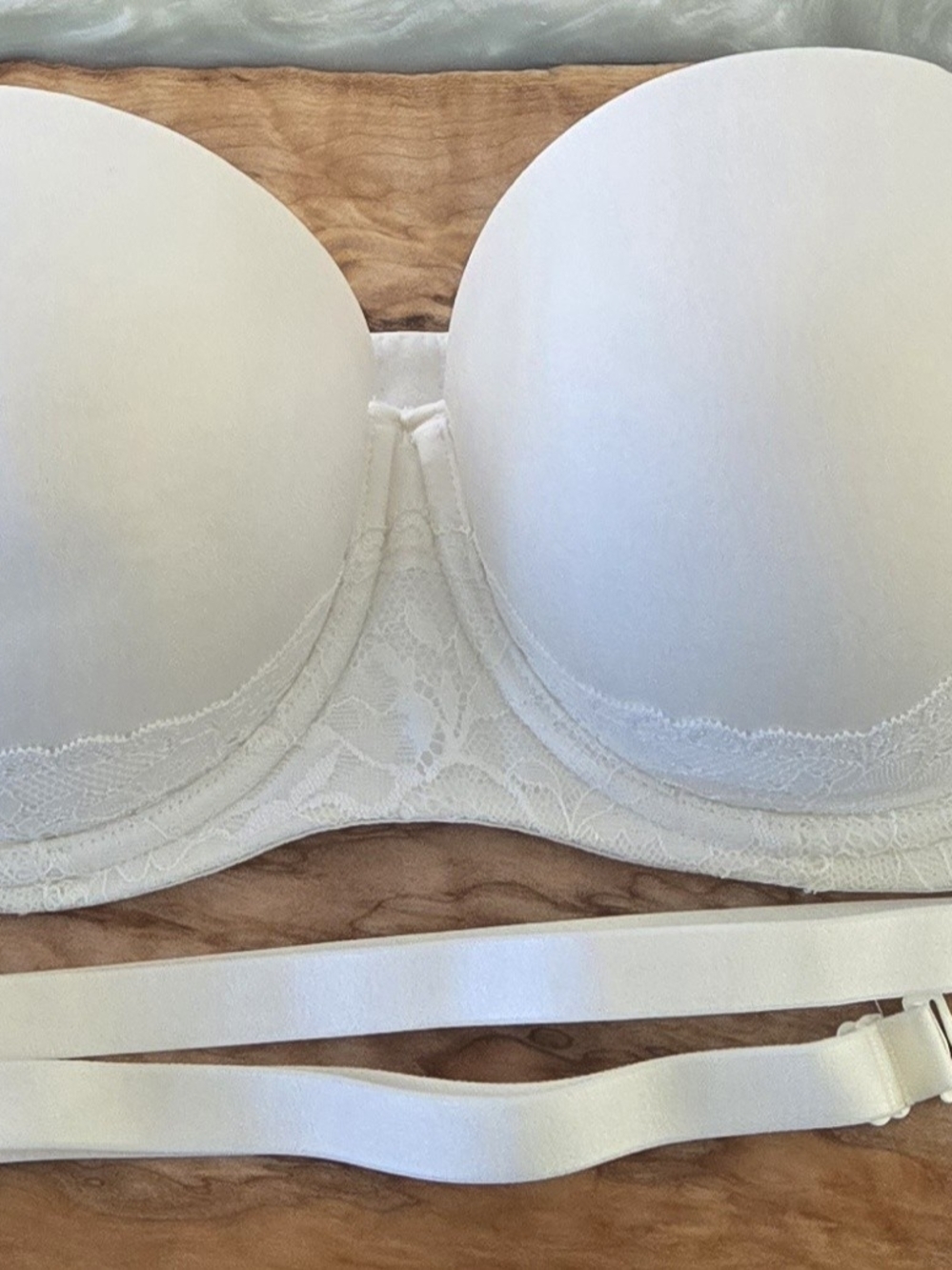 Torrid Strapless Push Up Bra 40C - White